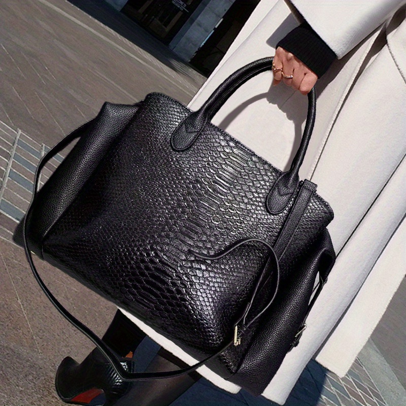 Luxury Bags That Are Vegan - Light luxury elegant retro women's large