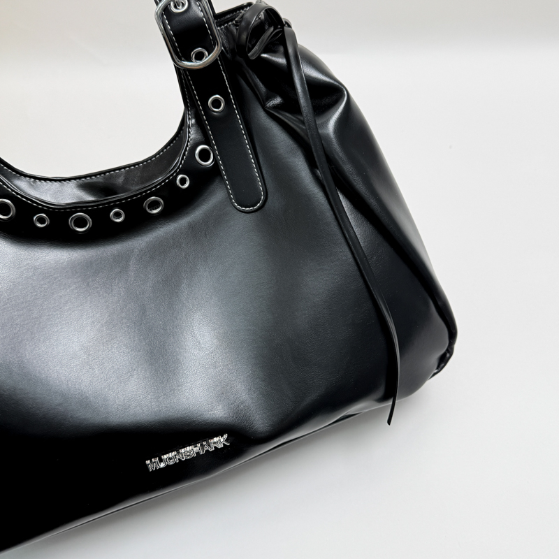 Vintage Style Underarm Shoulde - огляд і ціна Luxury Bags That Are Vegan