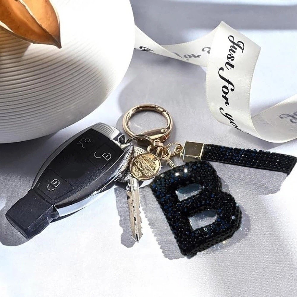 Exquisite Lucky Charm Letter K - огляд і ціна Luxury Bags Yellow