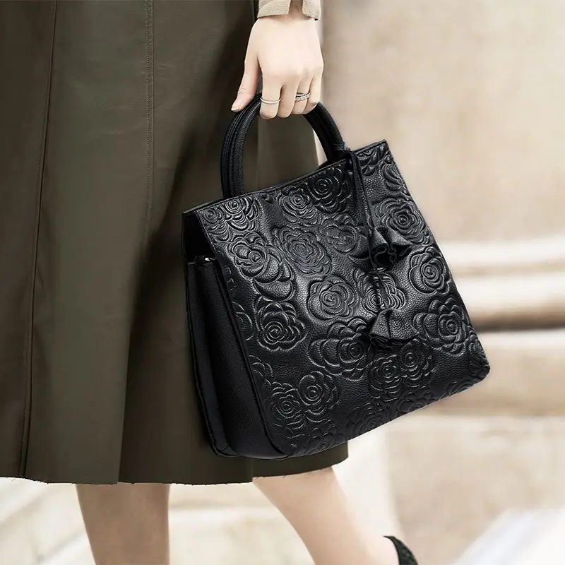 Light luxury elegant retro wom - огляд і ціна Luxury Bags That Are Vegan
