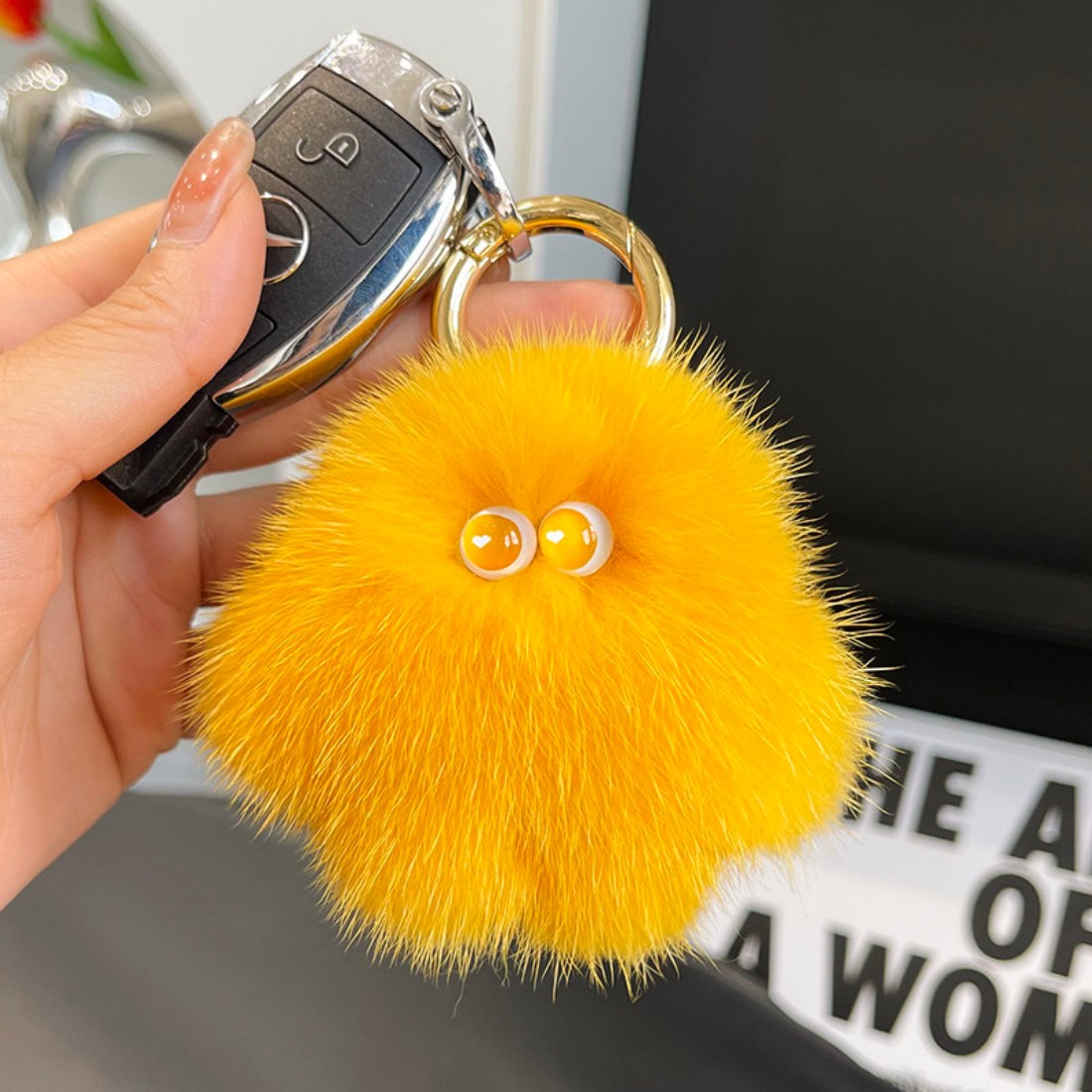 Luxury 8Cm Fluffy Real Mink Fu - огляд і ціна Luxury Bags Yellow