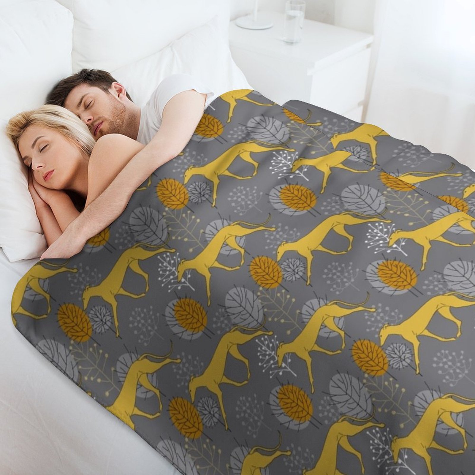 Trotting yellow galgos Throw B - огляд і ціна Luxury Bags Yellow